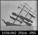 The 'Queen Margaret' sinking on Stags Reef off the Lizard in calm weather 1913-qmsinking01.jpg