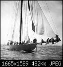 Shamrock in NY Harbor_Photo by Edwin Levick, 1899_sqs-el_15_shamrock-ny-harbor_photo-edwin-levick-1899_sqs.jpg